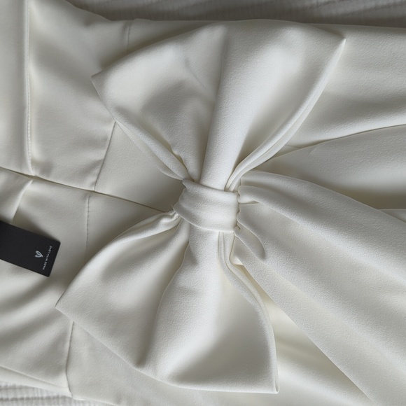 Lulu's Off the Shoulder Bow Midi Dress - Picture 7 of 8